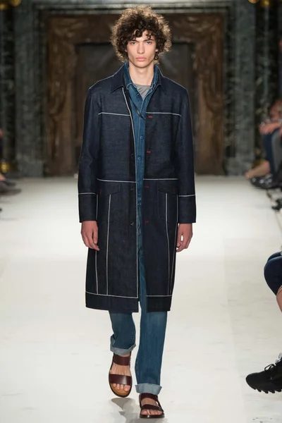Look 73